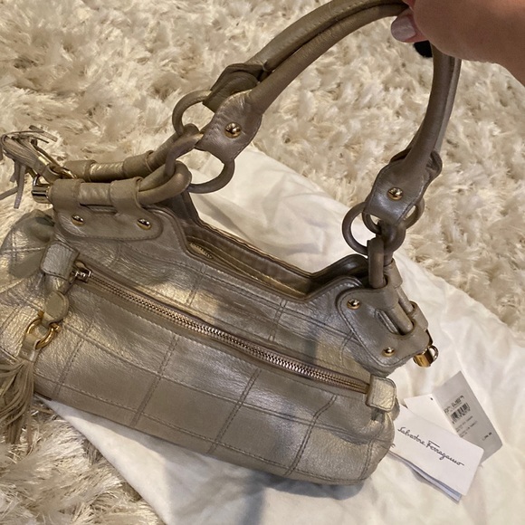 Salvatore Ferragamo shoulder bag , well loved - Picture 1 of 10